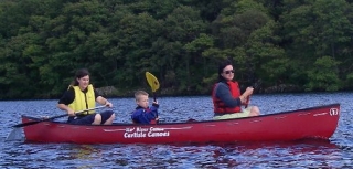  Fuera a remar en familia 